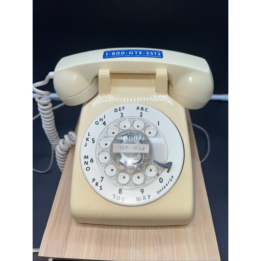 Vintage Western Electric Bell System Off White Rotary Dial desk phone Untested